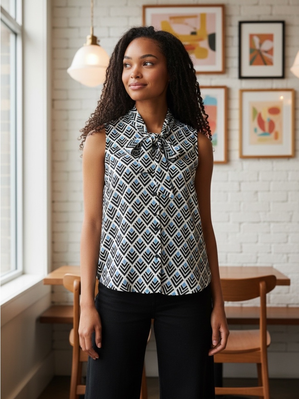Carolina Belle Sleeveless Tie Neck Blouse Geometric XS